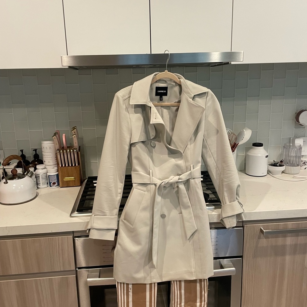 Trench coat